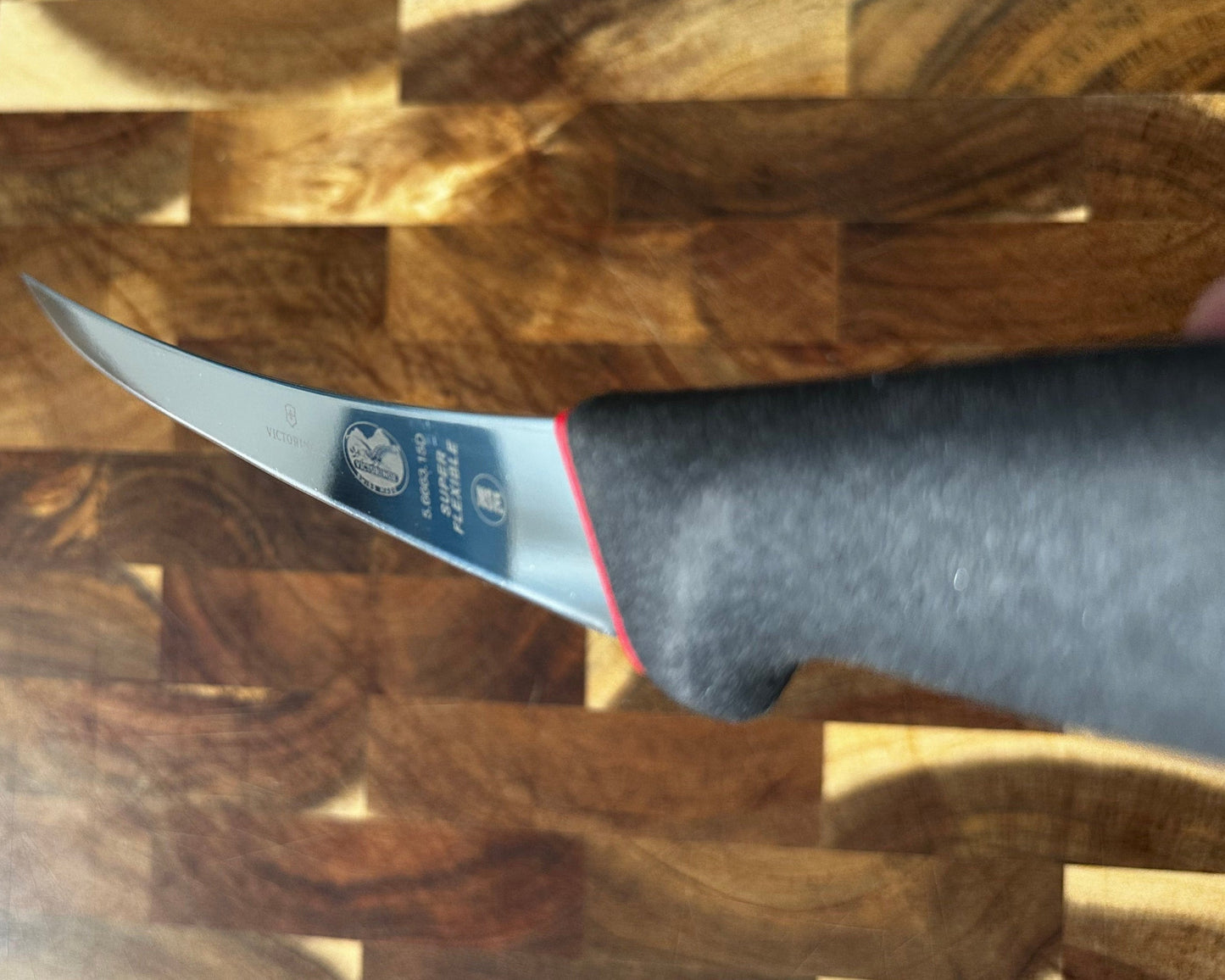 Faca Victorinox Desossar 15cm – Fibrox Dual Grip - Flexible